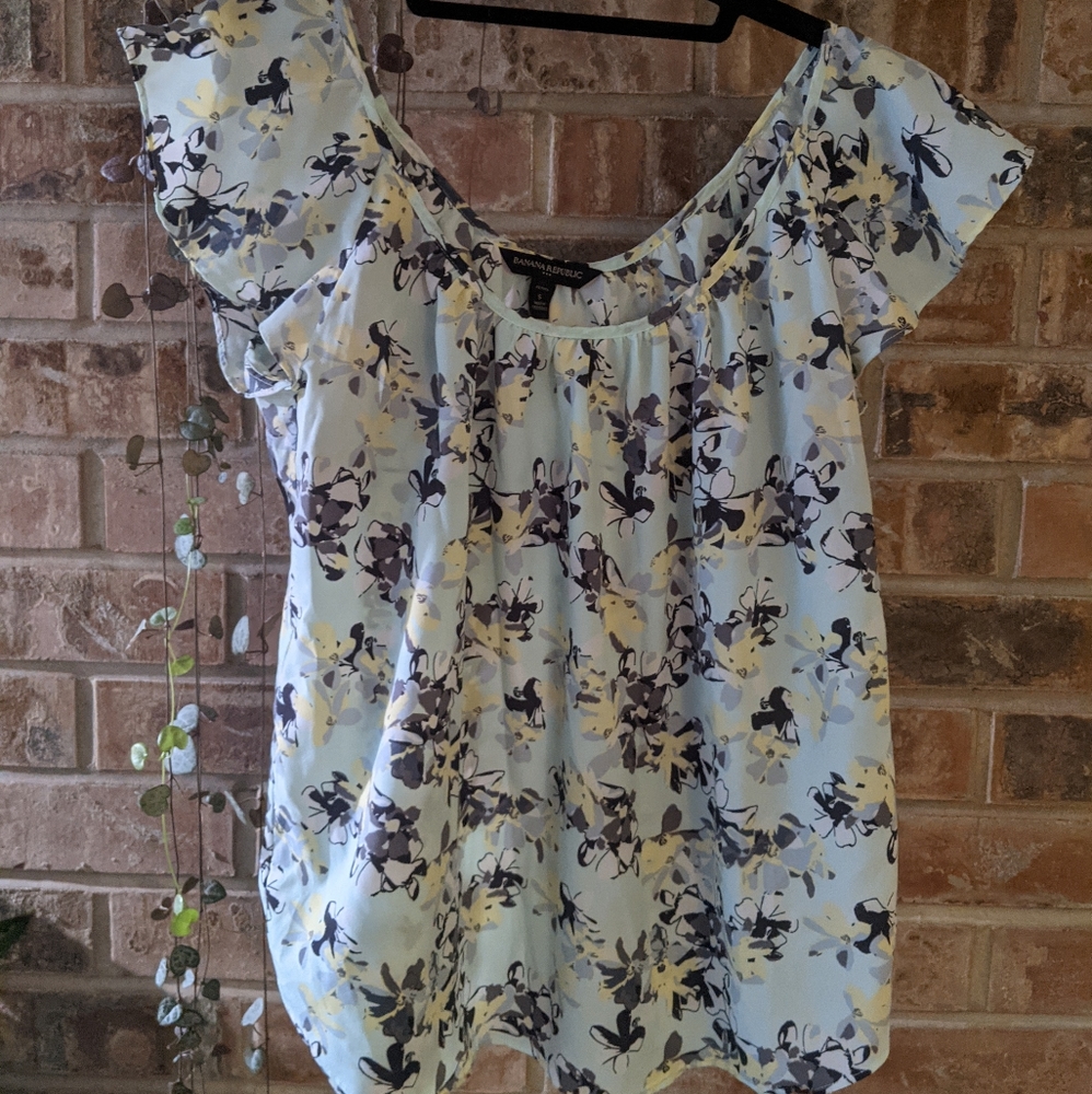 Banana Republica light blue floral blouse
